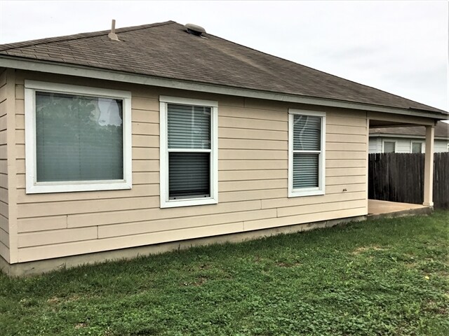 Building Photo - 8715 Snow Goose