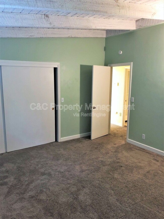 Building Photo - 3750 Whitman Cir