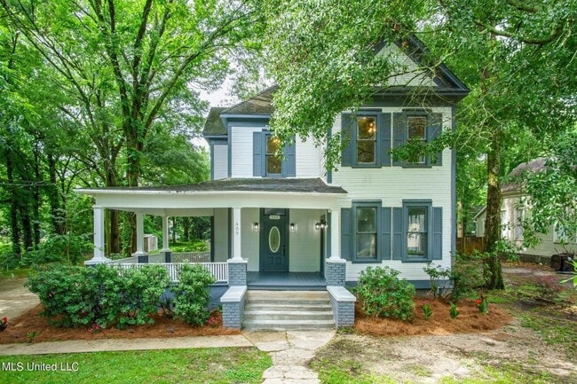 Primary Photo - Beautiful 4-Bedroom, 3.5 Bathroom for Rent