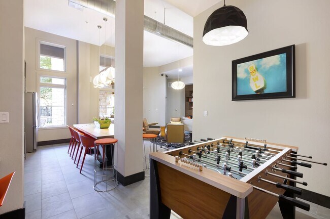 Building Photo - Wondrous 1 BR Apt Available For Rent