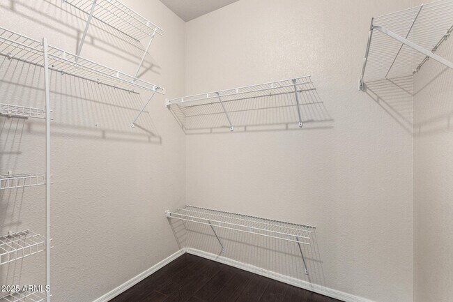 Building Photo - 5401 E Van Buren St