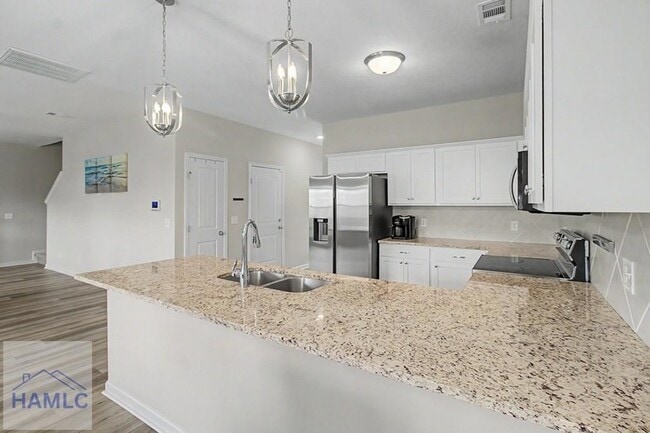 Building Photo - 14 Herty Ln