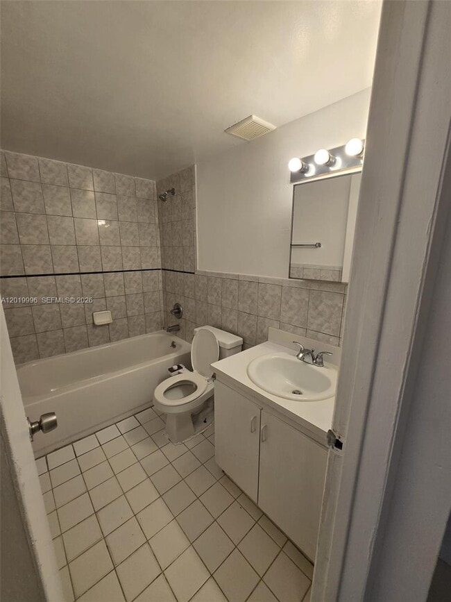 Building Photo - 251 NW 177th St