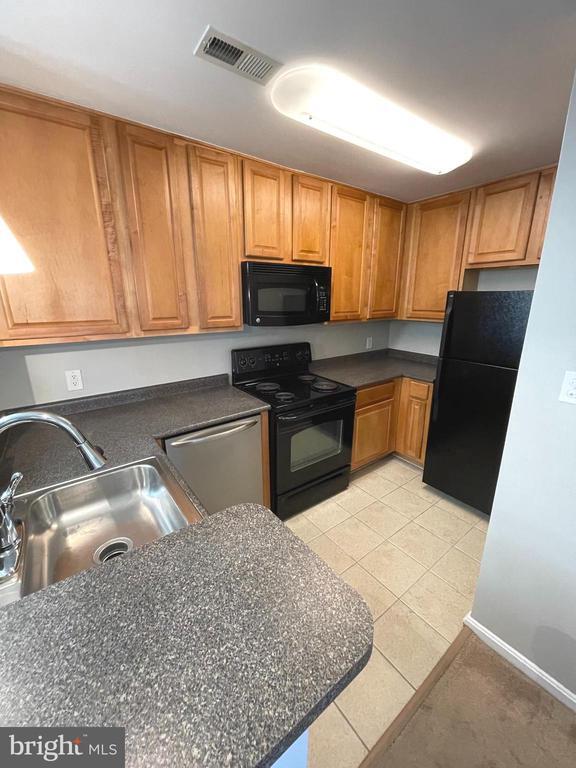 Building Photo - 10300 Appalachian Cir