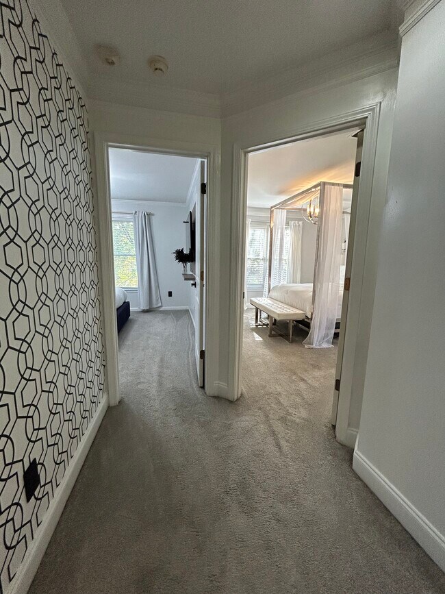 Building Photo - 2535 Village Creek Landing SE