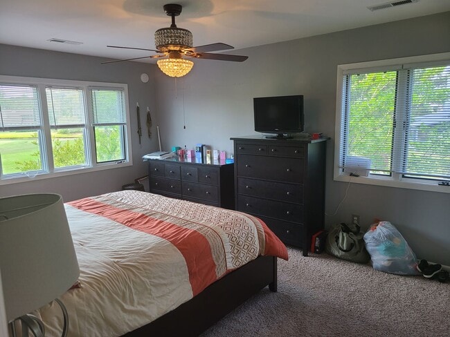 Building Photo - Beautiful 2 bedroom 2 bath unfurnished Townhome - Olde Point Golf Course - Hampstead