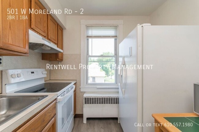 Building Photo - 501 W Moreland Rd