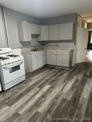 Building Photo - 50 Hunters Ave