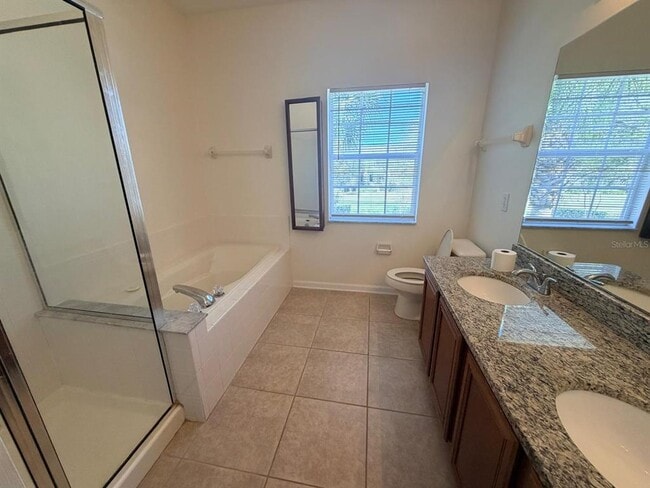 Building Photo - 8911 Silk Bay Pl