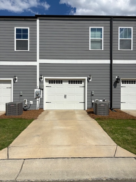 Building Photo - 334 Ladybird Ln