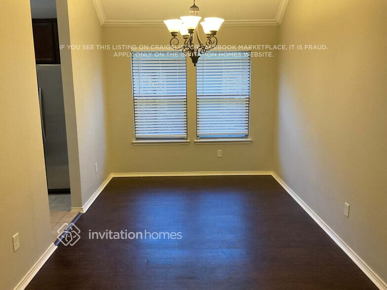 Building Photo - 1305 Raleigh Path