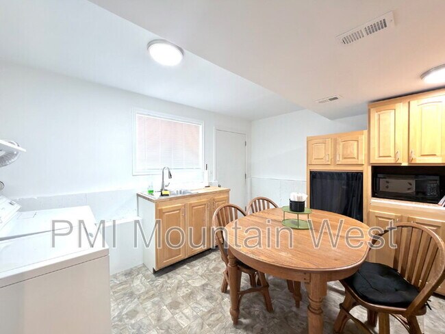 Building Photo - 1020 E 1275 N