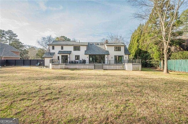 Building Photo - 4562 Columns Dr SE