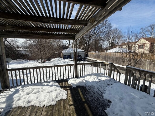 Building Photo - 221 Durston Ave