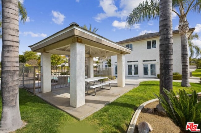 Building Photo - 16877 Orangecrest Ct