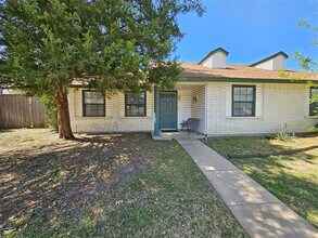 Building Photo - 7713 Jerome Dr