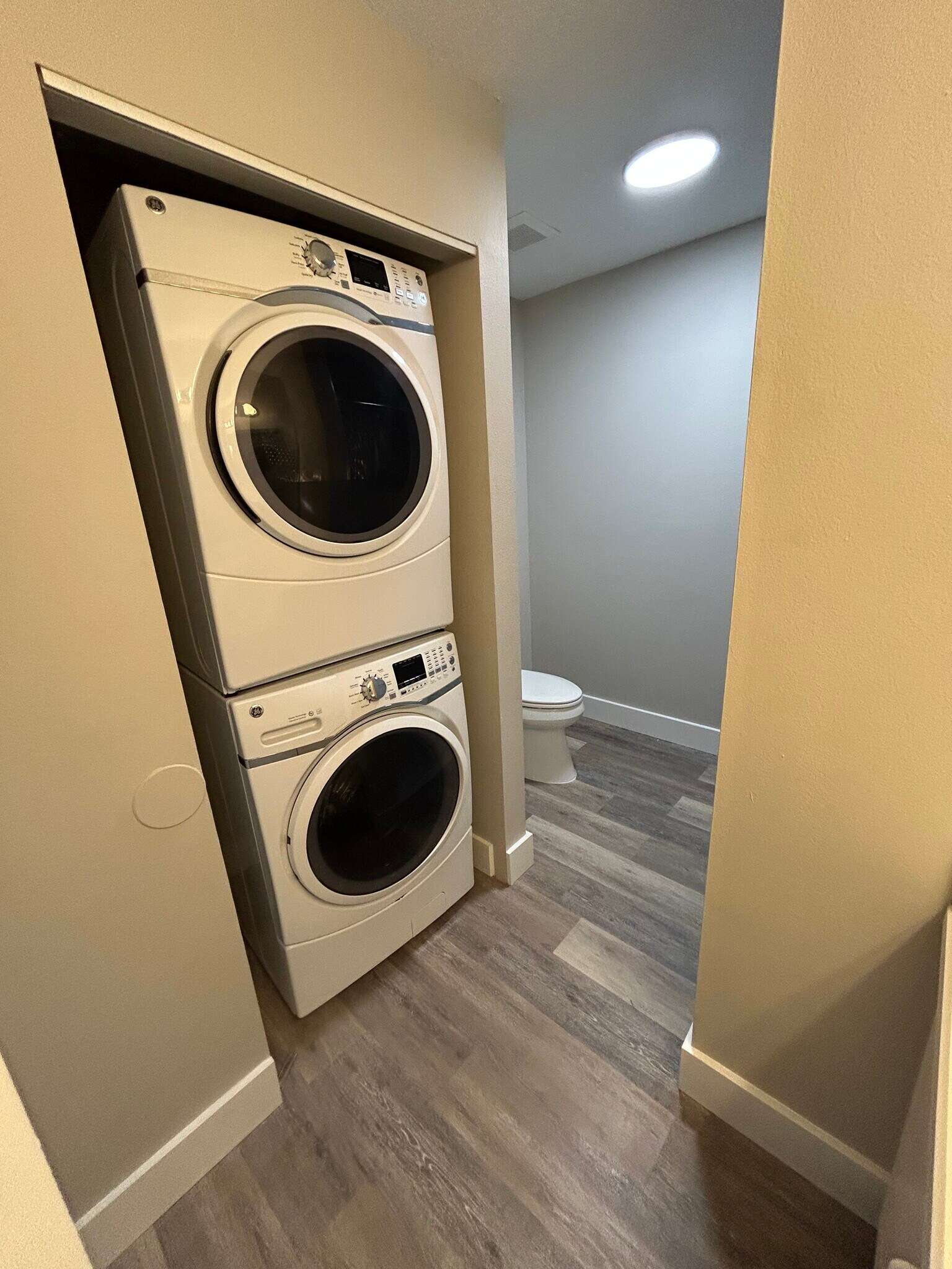 Building Photo - 1601 Big Tree Rd