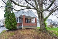 Building Photo - ANDERSON TWNSHP- RENOVATED 3BEDROOM 1BATH ...