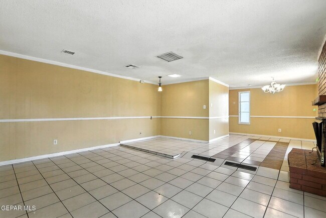 Building Photo - 5709 Hemmingway Dr
