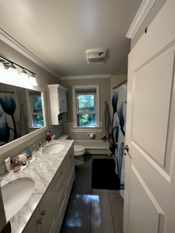 Building Photo - 165 Richardson Dr