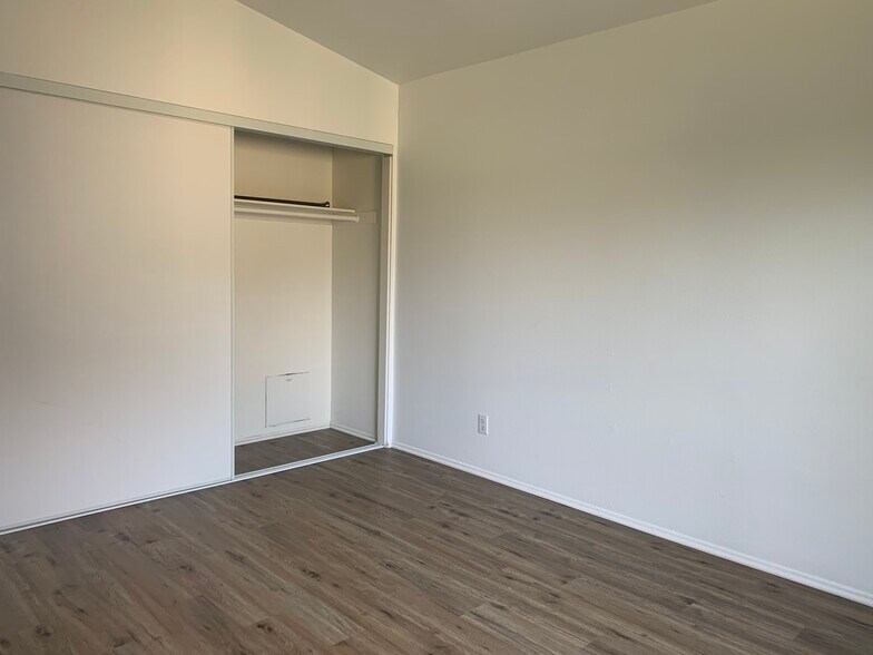 Building Photo - 808 Coriander Dr