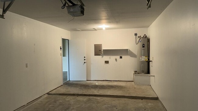 Building Photo - BEAUTIFULLY MAINTAINED  | ONE STORY  |  OPEN CONCEPT  |  GREAT LOCATION: 1604 & SHAENFIELD