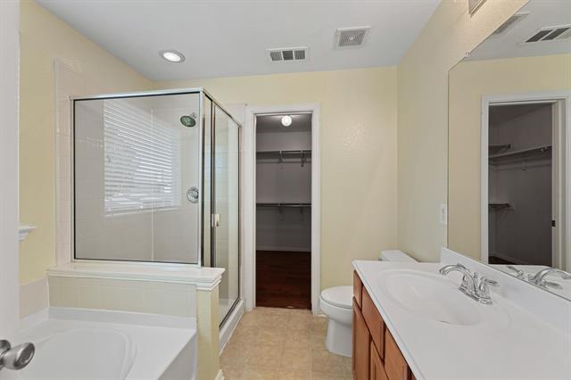 Building Photo - 10528 Cochron Dr