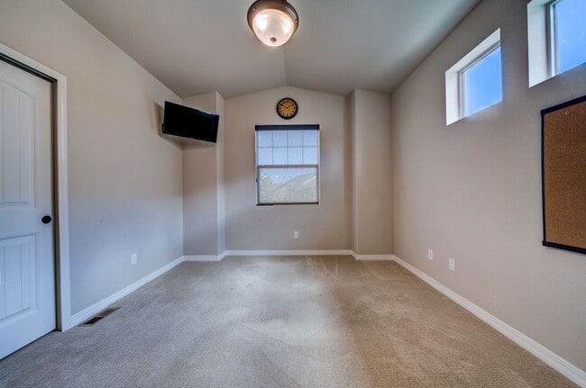 Building Photo - 15838 Long Valley Dr