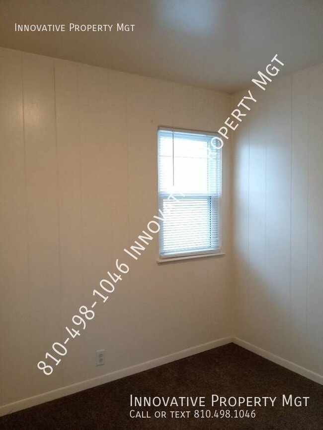 Building Photo - 2106 E Bristol Rd