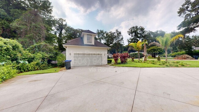 Building Photo - 1142 Westwood Dr