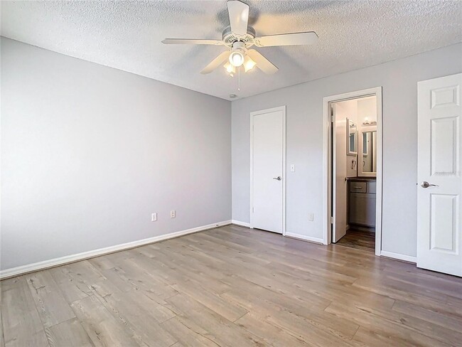 Building Photo - 5144 Conroy Rd