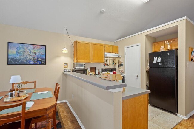 Building Photo - 2801 Rio Grande St