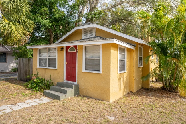 Primary Photo - 901 Vine Ave