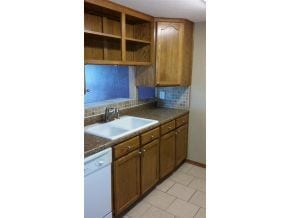 Building Photo - Exceptional 3-bed, 2-bath 2-car garage in ...