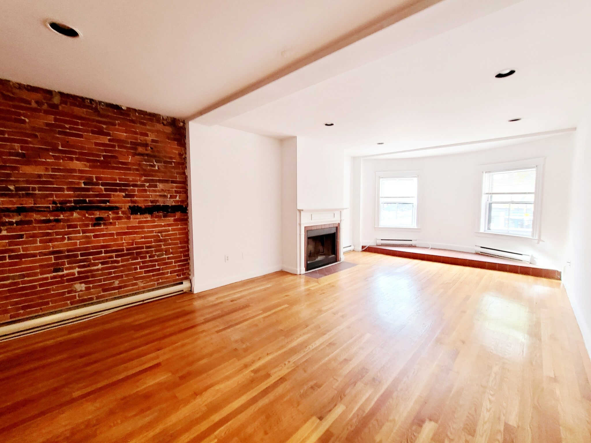 Building Photo - 1750 Washington St