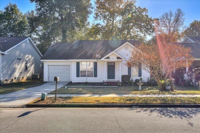Building Photo - 146 Spring Oak Ln