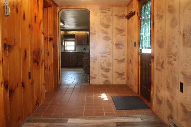 Building Photo - 10 Winter Ave