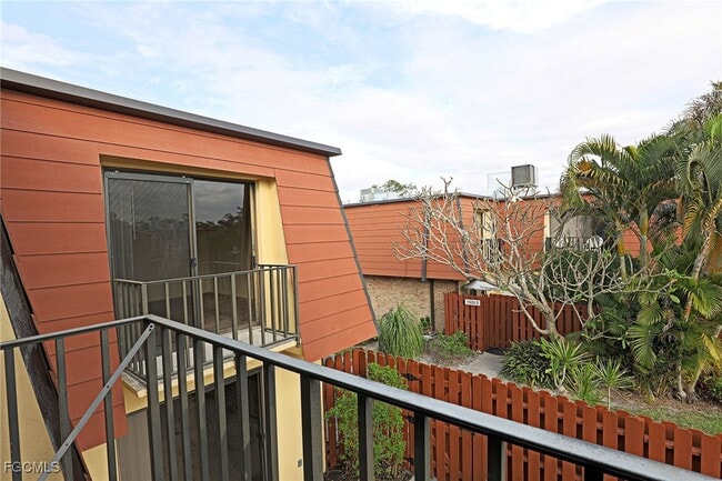 Building Photo - 1526 Park Meadows Dr