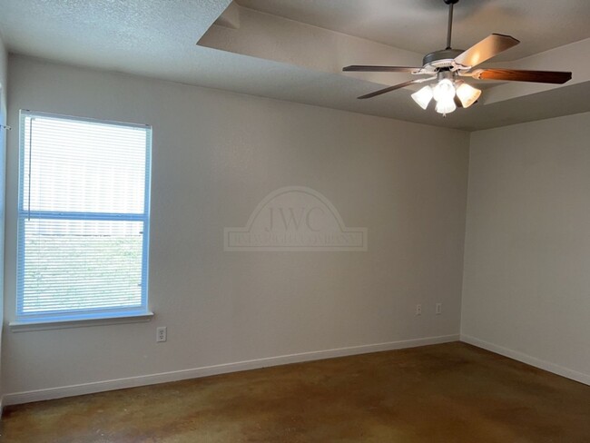Building Photo - 1400 Powder River Dr