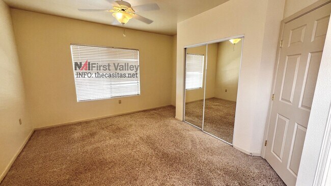 Building Photo - 2 Bedrooms, 2 Baths