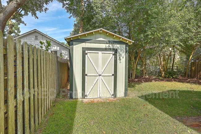 Building Photo - 831 Rutledge Ave