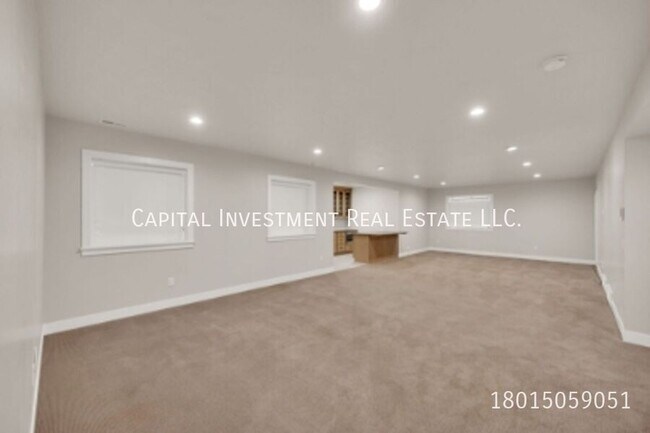 Building Photo - 2733 Urban Ridge Rd