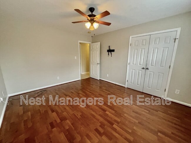 Building Photo - 490 Greywalls Ct