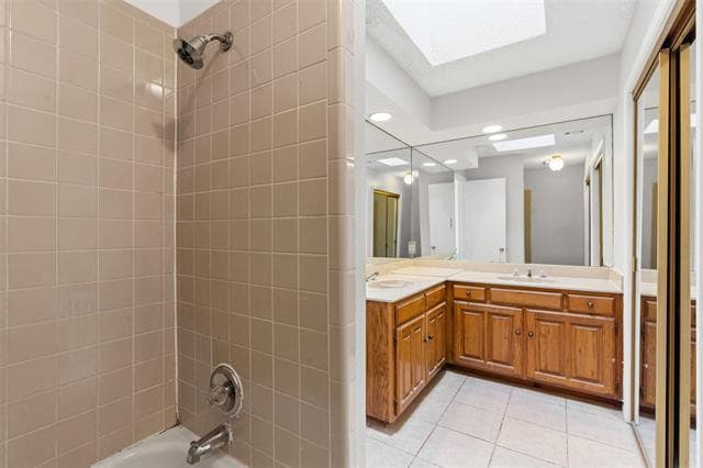 Building Photo - 841 Country Club Pl