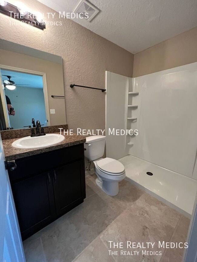 Building Photo - 13882 SW 79th Ave