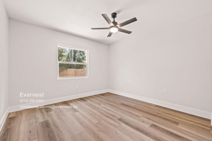 Building Photo - 5908 S Manhattan Ave