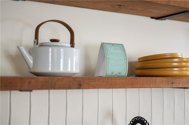 Building Photo - 1583 Braeburn Dr SE