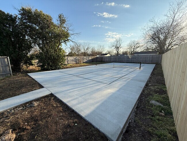 Building Photo - 3729-3727 N 24th St