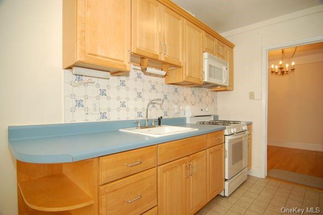 Building Photo - 1 Broad Pkwy