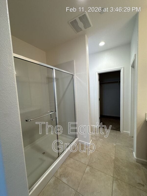 Building Photo - 4418 W Robin Ave